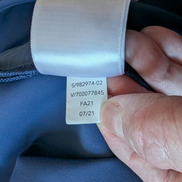 Athleta Stellar Tight Pants Enchanted Blue Ankle Zippers Women's size 12 Petite - Picture 11 of 14